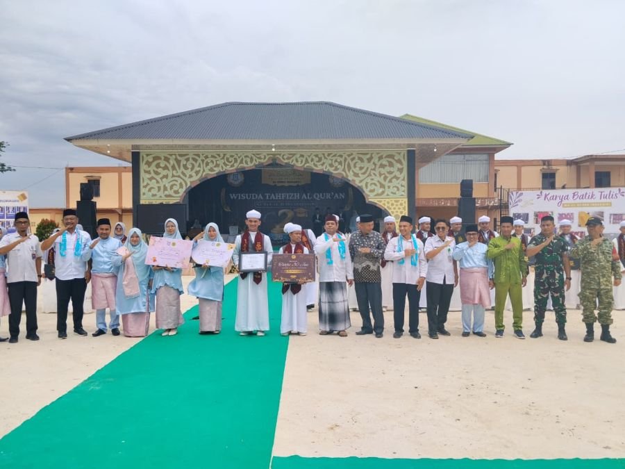 Wisuda Tahfizh Al Husna Cetak Generasi Qurani Berkualitas