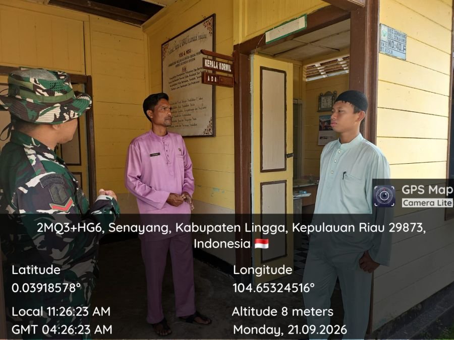 Wujud Kepedulian TNI di Wilayah Binaan, Babinsa Data Warga Calon Penerima Bansos