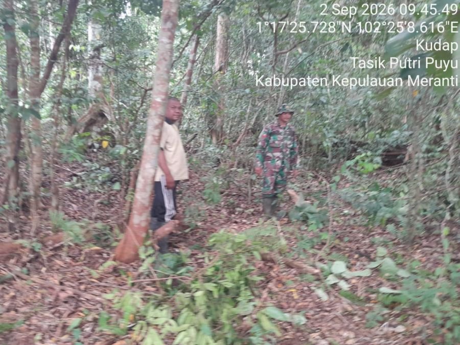 Wujudkan Desa Bebas Karhutla, Babinsa dan Warga Intensifkan Patroli