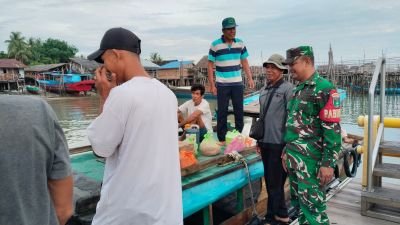 Babinsa Durai Ingatkan Tekong Pompong Waspada Lonjakan Penumpang