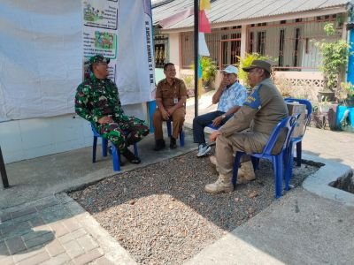 Babinsa Kelurahan sungai Jang menghimbau masyarakat tentang bahaya karhutla