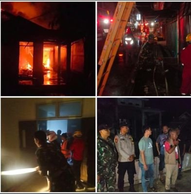 Babinsa Koramil 01/Tembilahan Sigap Bantu Padamkan Kebakaran Dua Rumah Warga
