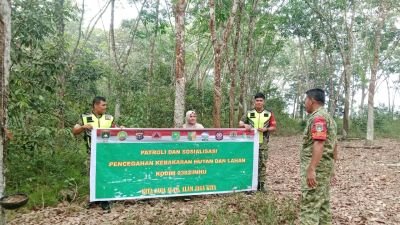 Babinsa Koramil 02/KT Sosialisasi dan Patroli Karhutla di Pulau Kedundung
