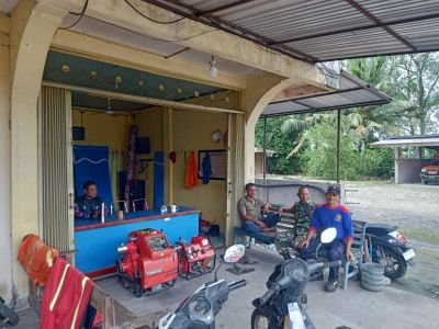 Babinsa Koramil 02/SA Ajak Warga Jaga Kesehatan dan Cegah Karhutla