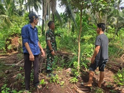 Babinsa Koramil 06/KTM Laksanakan Patroli Tapal Batas di Wilayah Penjuru Kateman