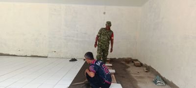 Babinsa Koramil 06/Merbau Awasi Pembangunan KDKMP di Desa Meranti Bunting.