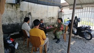 Babinsa Limbungan Baru Ajak Warga Bangun Budaya Peduli Kebersihan Lingkungan