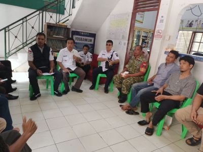 Babinsa Padang Bulan Hadiri Evaluasi Pendataan Pedagang, Dukung Penataan Pasar Higienis Pekanbaru