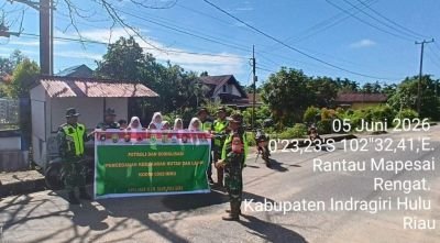 Jaga Wilayah Bebas Asap, Babinsa Koramil 01/Rengat Intensifkan Patroli dan Sosialisasi Karhutla