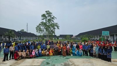 Peringati Sumpah Pemuda ke-98, Forkopimcam Tanah Merah Gelar Upacara di SMAN 1 Tanah Merah