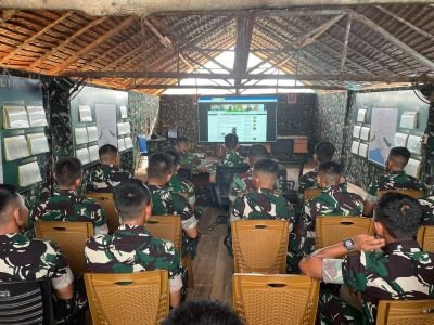 Prajurit Yonif tp 849/beladau sakti guna mengikuti pelatihan jurnalistik