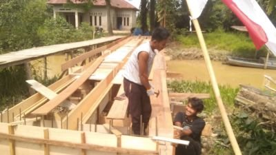 Satgas Kodim 0302/Inhu Kejar Progres Jembatan Kuala Mulya